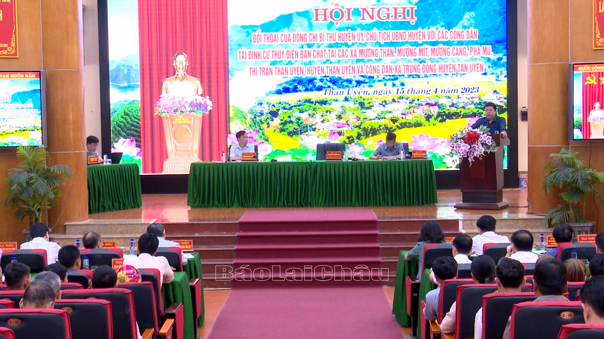 Quang cảnh hội nghị.